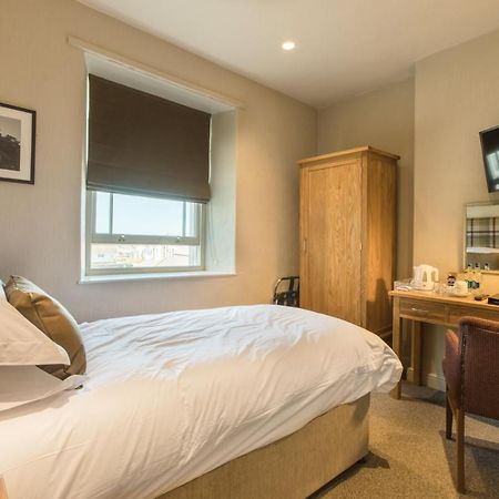 The George Hotel Каслтаун Экстерьер фото